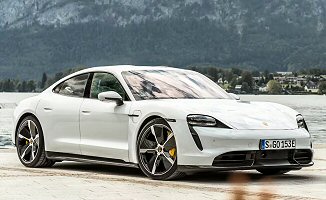 Porsche Taycan Turbo S 93.4kWh 761KM